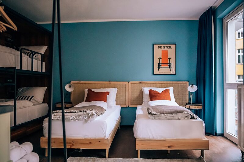 Der Family Room verfügt u.a. über eine Kitchenette. Im Angebot stehen Suiten, Hybrid-, Gemeinschafts- und Standardzimmer. © @magdalenabodzioch