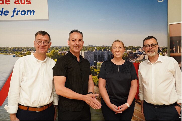 Das Forschungskonsortium der IU Internationalen Hochschule: Prof. Dr. Peter Neumann, Prof. Dr. Claudia Strassburger, Dr. Andreas Zimmer sowie Prof. Dr. Sven Pastowski