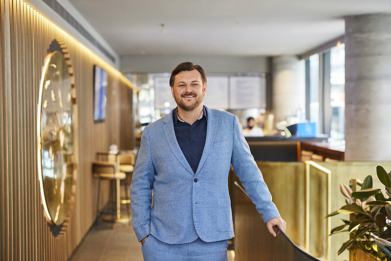 Jason Stobbs, Regional Revenue Manager in Perth, startet demnächst nach Europa. © Adina Hotels