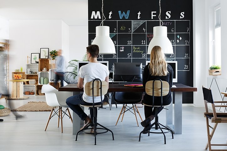 Coworking Space für Freelancer © stock.adobe.com_Photographee.eu