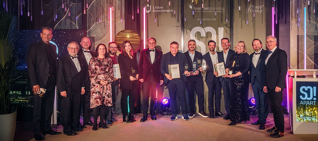 Die Gewinner und Jury: Am Kongressabend wurden die SO!APART Awards 2025 verliehen. © Hafencitystudios
