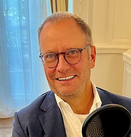 Marc P. Werner gut gelaunt während des Podcasts