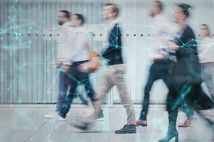 GBTA hat Zahlen veröffentlicht, wonach Travelmanager und Reiseeinkäufer 2023 einen weiteren Anstieg des weltweiten Geschäftsreisevolumens und der -ausgaben sehen. © stock.adobe.com_Robert Kneschke