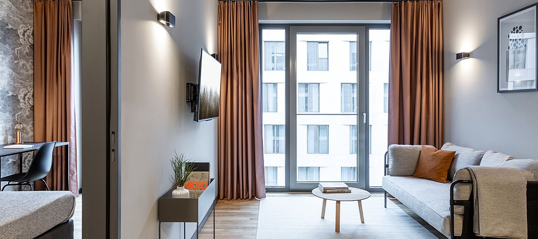 Blick in eines der neuen Serviced Apartments © 2021 Sarah Sondermann, Köln