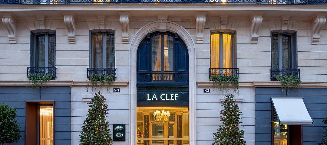 ART erwirbt jetzt u.a. in Frankreich das La Clef Tour Eiffel Paris, ein Luxus-Objekt im Portfolio von The Ascott Limited. © ART