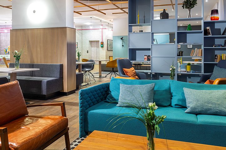 Blick in den Lounge-Bereich eines Aparthotel-Konzepts der ersten Stunde in Deutschland, das derzeit wieder deutlich wächst: das Adagio Berlin Kurfürstendamm © Adagio