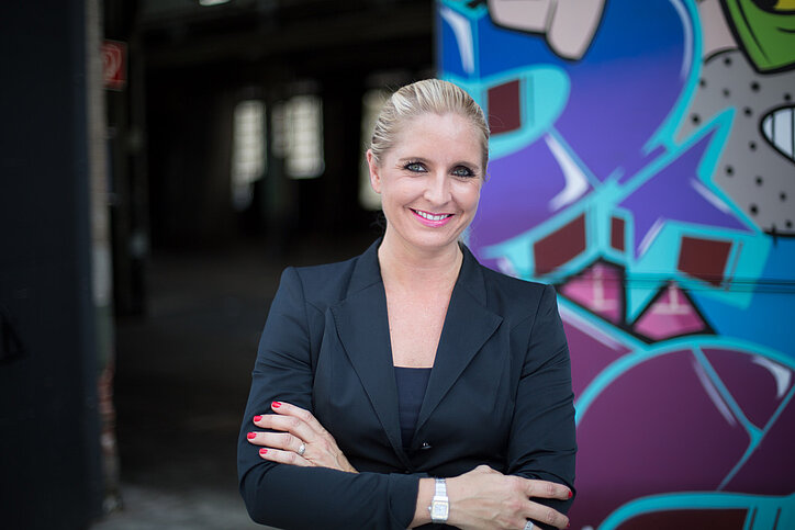 Porträt Vivienne Dübbert