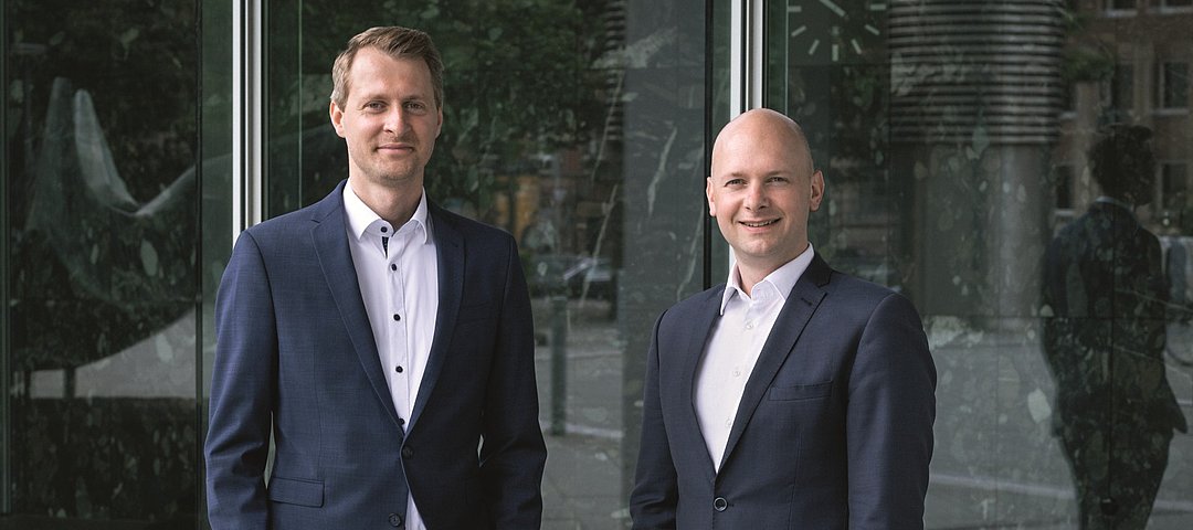 links: Alexander Trappiel, rechts: Henrik von Bothmer © Union Investment Real Estate/Simone Scardovelli