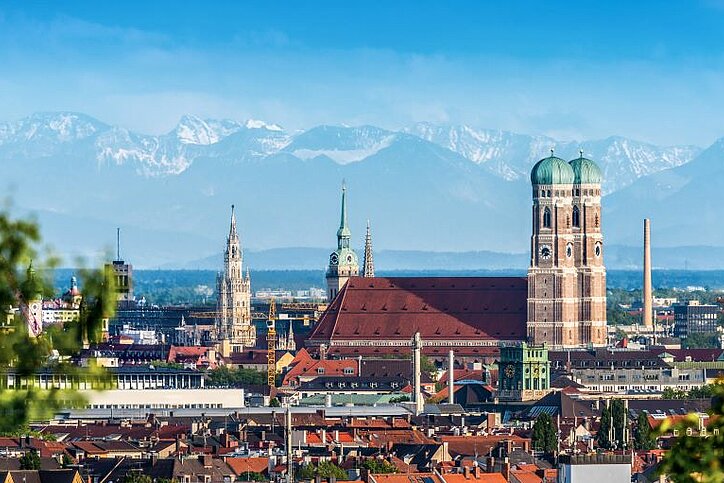 Das Hin und Her durch den Vorstoß in München ist für den Moment geklärt: Bayern bleibt bettensteuerfrei. © stock.adobe.com_engel.ac