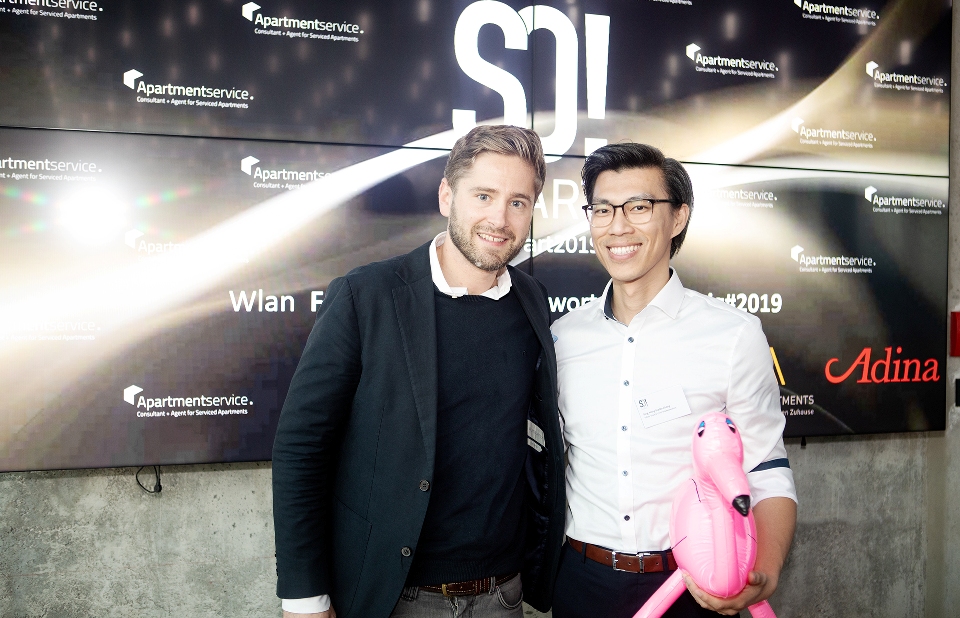 Die Sieger von 2018 und 2019: Mama-Stove-Gründer Nikolaj de Lousanoff (l.) und Stefan Chang von RefresherBoxx © Julia Baumgart Photography