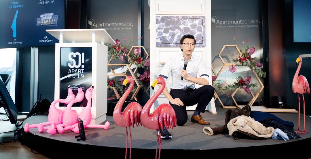Der Gewinner des Innovations-Pitches 2019: Sing-Hong Stefan Chang, einer der Gründer der RefresherBoxx während seines Pitch. © Julia Baumgart Photography